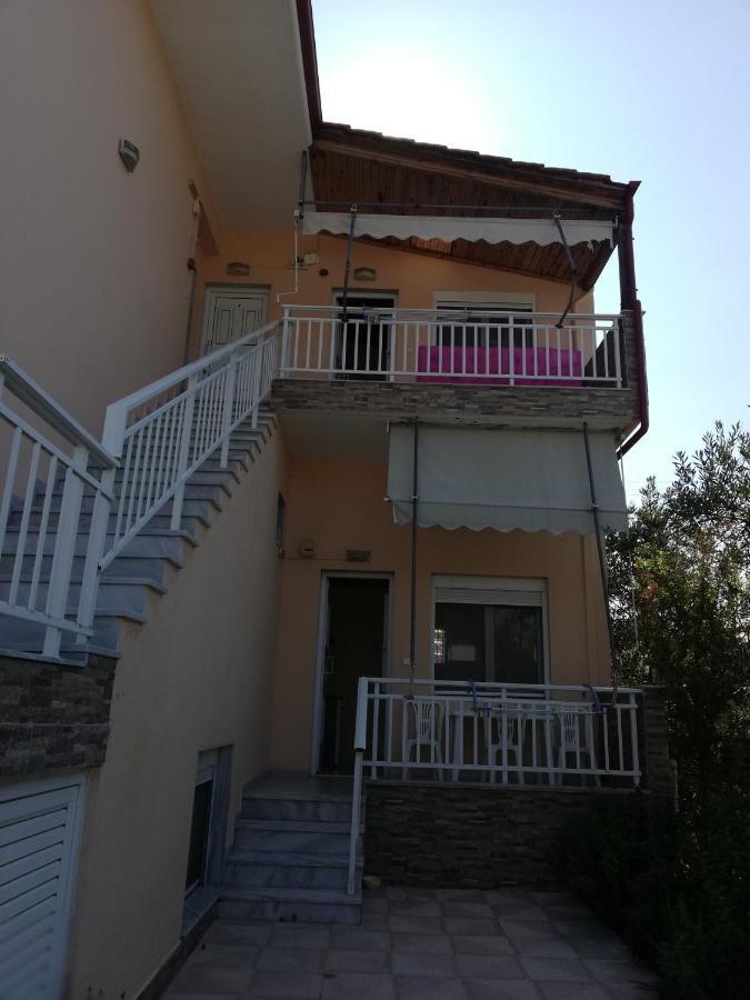 Апартаменты Polis΄ House Врасна Экстерьер фото